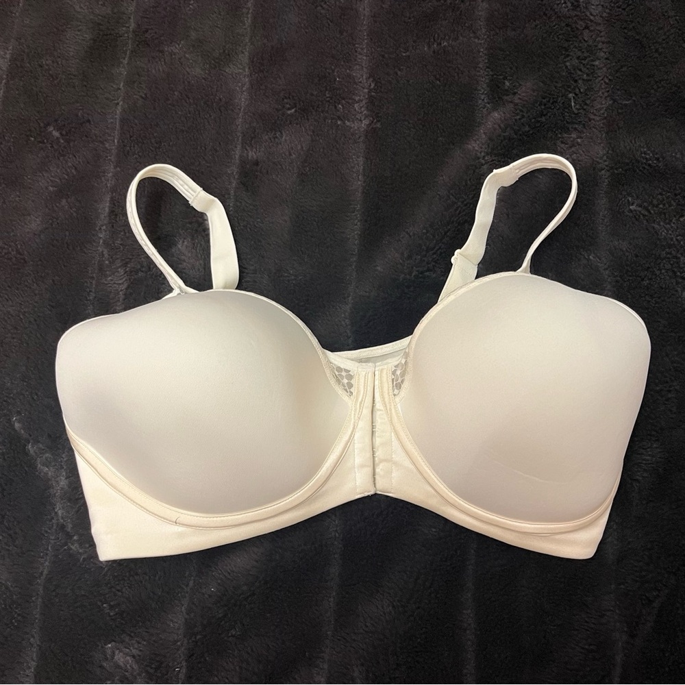 2/$20 - 40 DDD / Elegant Cream Wonder Bra Bra - front closing / underwire
